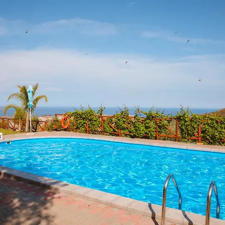 בית נופש Calami - Romeo - Private With Pool, Seaview & Olive Grove