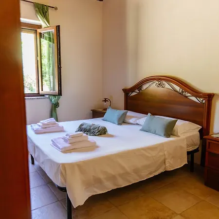 Calami - Romeo - Private With Pool, Seaview & Olive Grove בית נופש