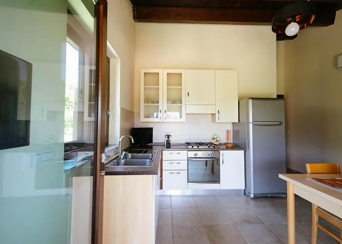 Calami - Romeo - Private With Pool, Seaview & Olive Grove בית נופש