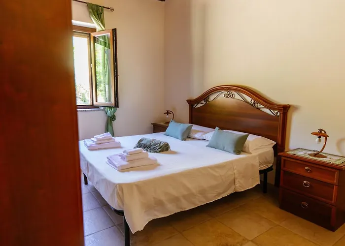 Calami - Romeo - Private With Pool, Seaview & Olive Grove בית נופש