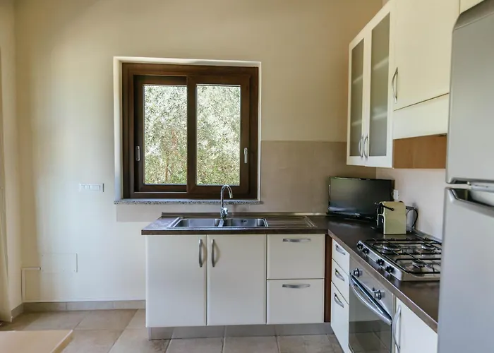 Calami - Romeo - Private With Pool, Seaview & Olive Grove *