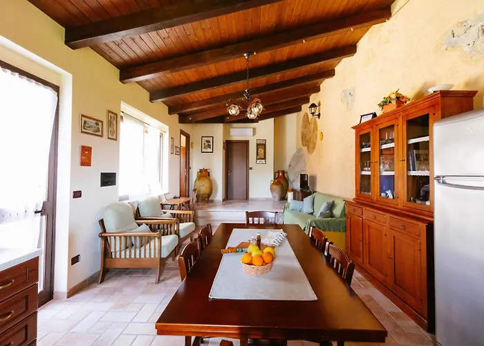 בית נופש Calami - Romeo - Private With Pool, Seaview & Olive Grove *