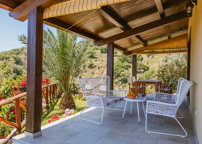 Calami - Romeo - Private With Pool, Seaview & Olive Grove בית נופש