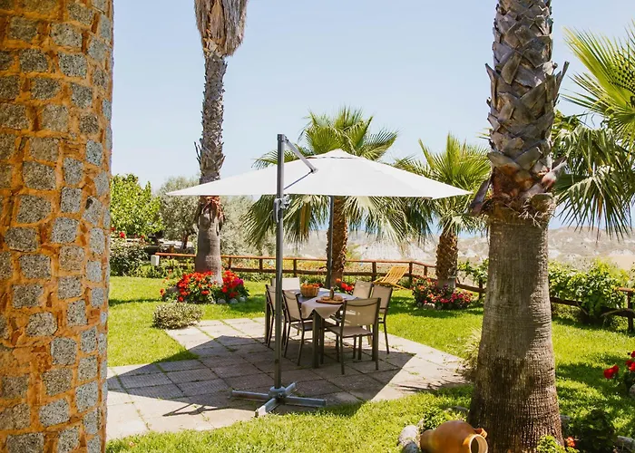 Calami - Romeo - Private With Pool, Seaview & Olive Grove בית נופש